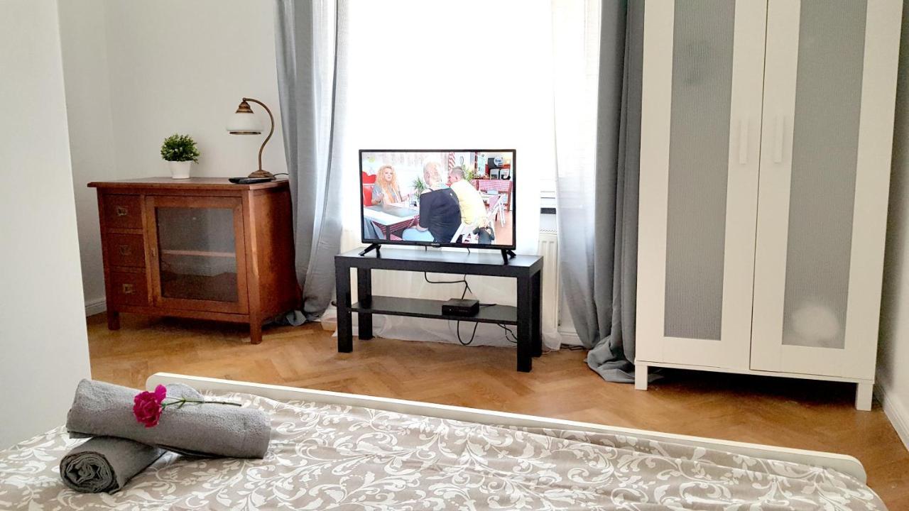 Apartament Litevski Deluxe Lublin Extérieur photo